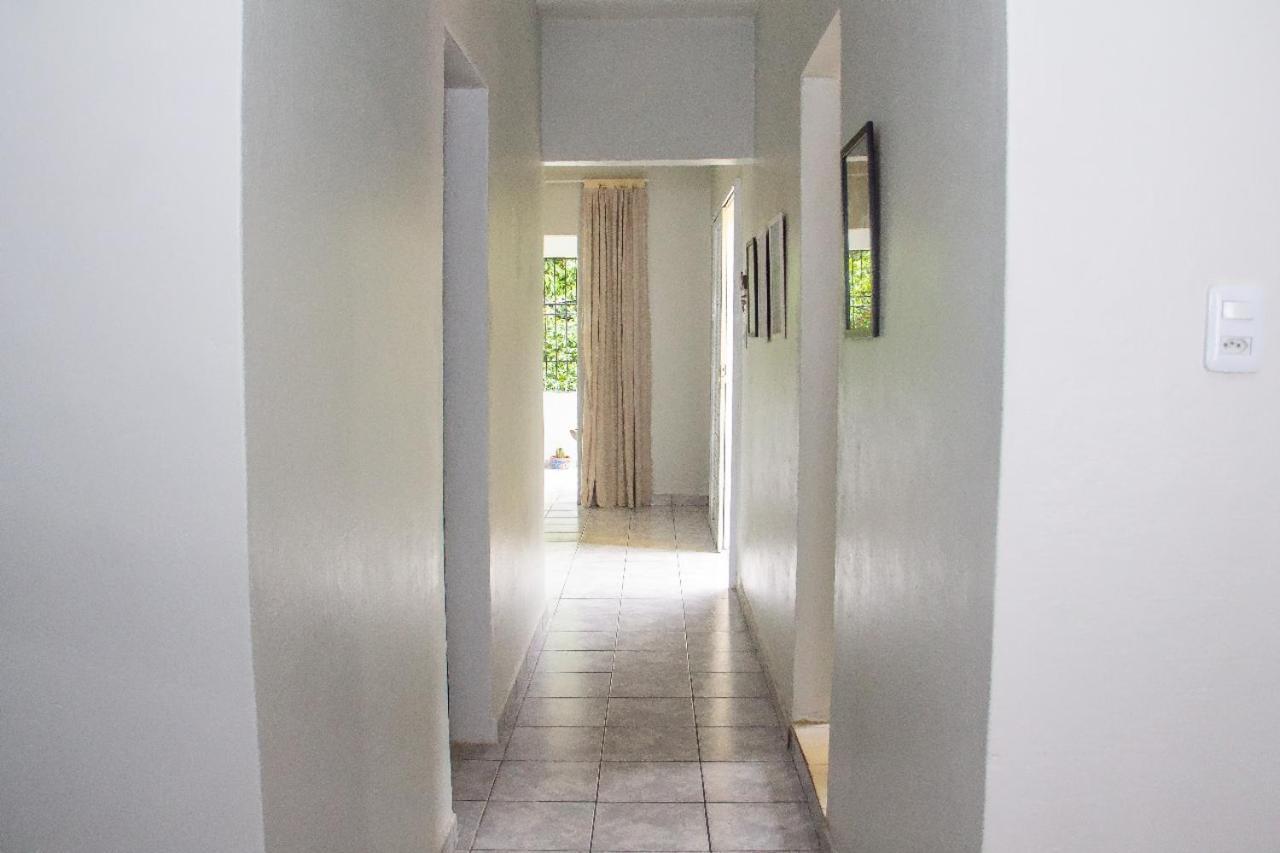 Casa Em Fortaleza Bairro Parquelandia